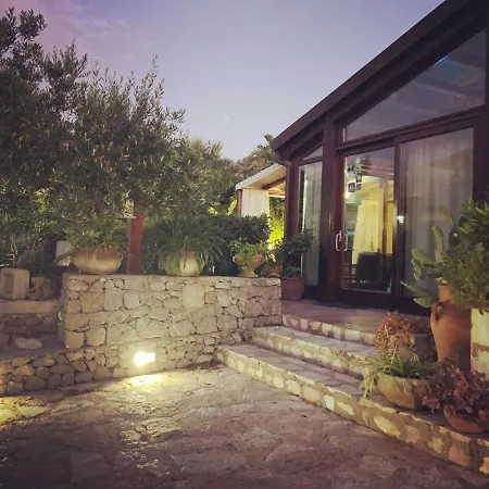 Alba Bed & Breakfast 4*