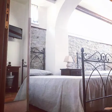 Bed & Breakfast Alba *